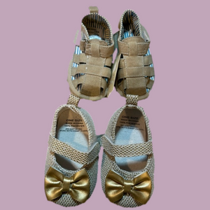 One size sparkly gold, bow shoes for baby girl, tiny, Ted 3/6m boy or girl